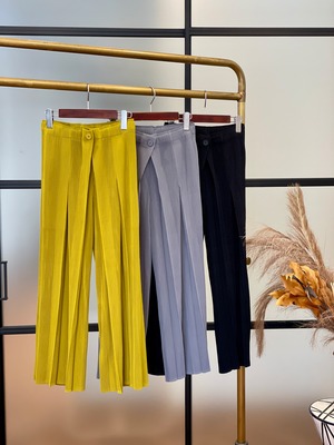 春お洒落が一瞬でアップデート！プリーツワイドパンツ