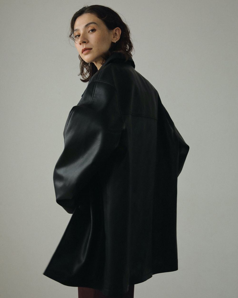 anuke(アンヌーク) Ecoleather Over Jacket | サウスオレンジ｜メンズ 