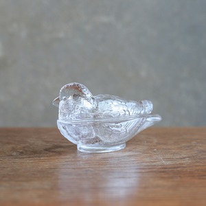 パカッと開く、ガラスの小鳥 1