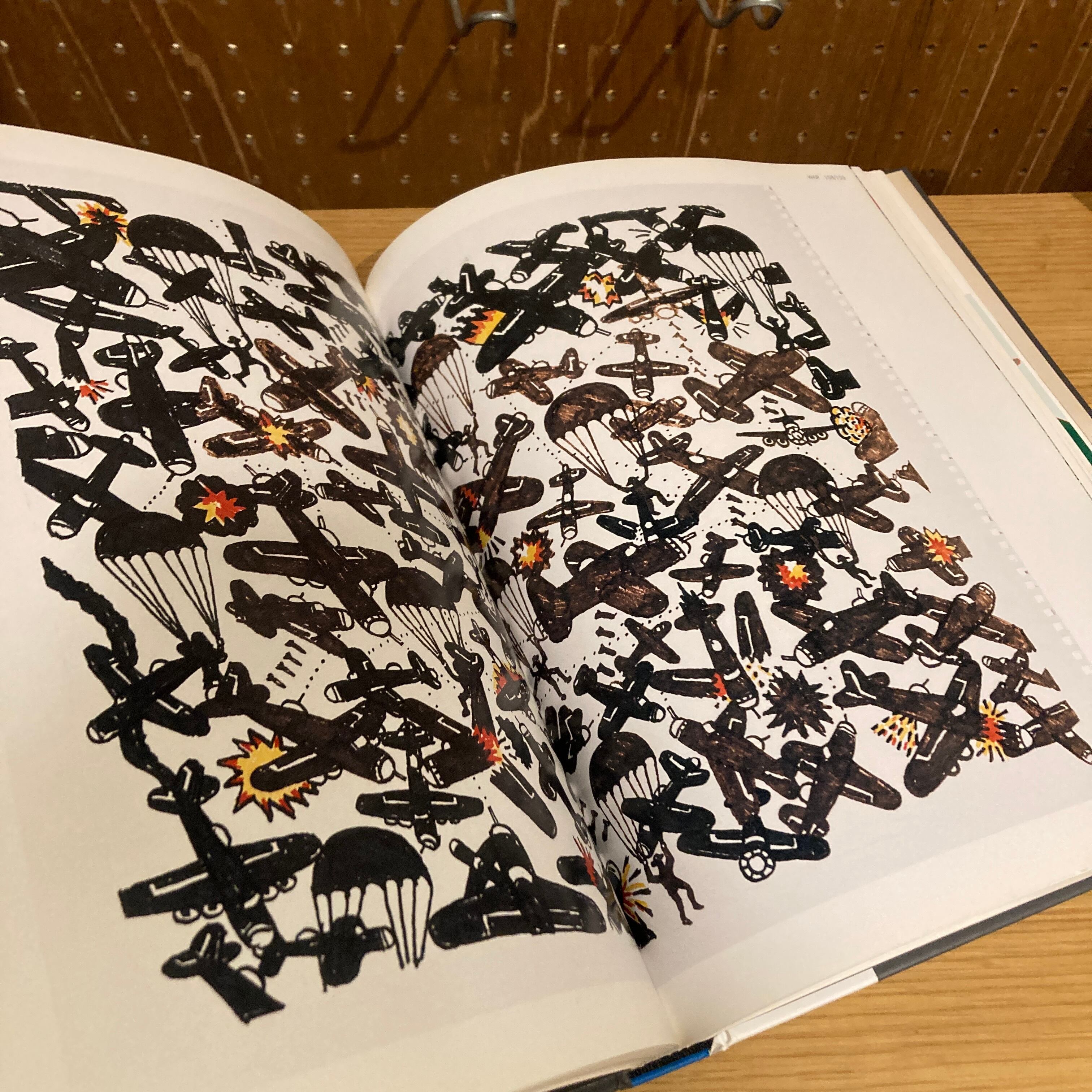 Seymour: The Obsessive Images of Seymour Chwast | 百年