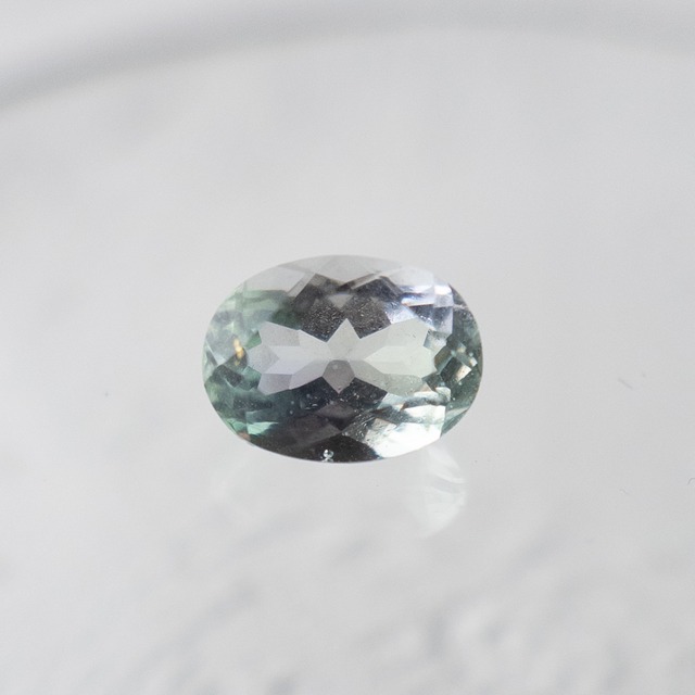 オーバル　8×6mm　#241【硝子の宝石】
