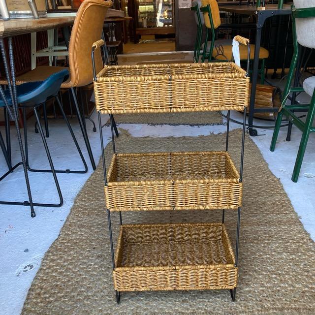 籐製　3段バスケットラック　ラタン　レトロ　木製　棚ラック　円形　収納 籐製 3段バスケットラック ラタン レトロ 木製 棚ラック 円形 収納 PP