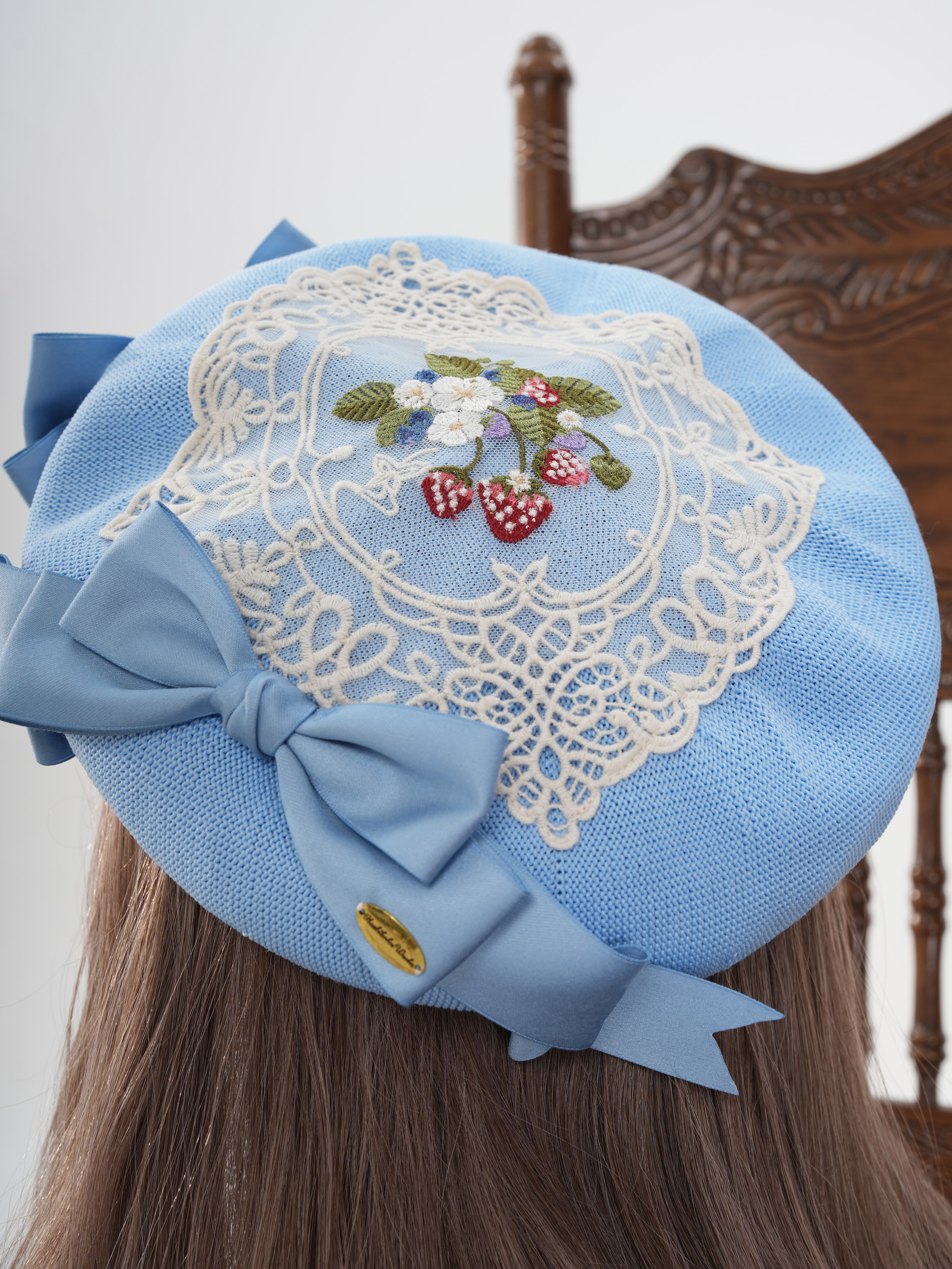ストロベリー・リボンブーケ いちご刺繍ベレー | HoshibakoWorks
