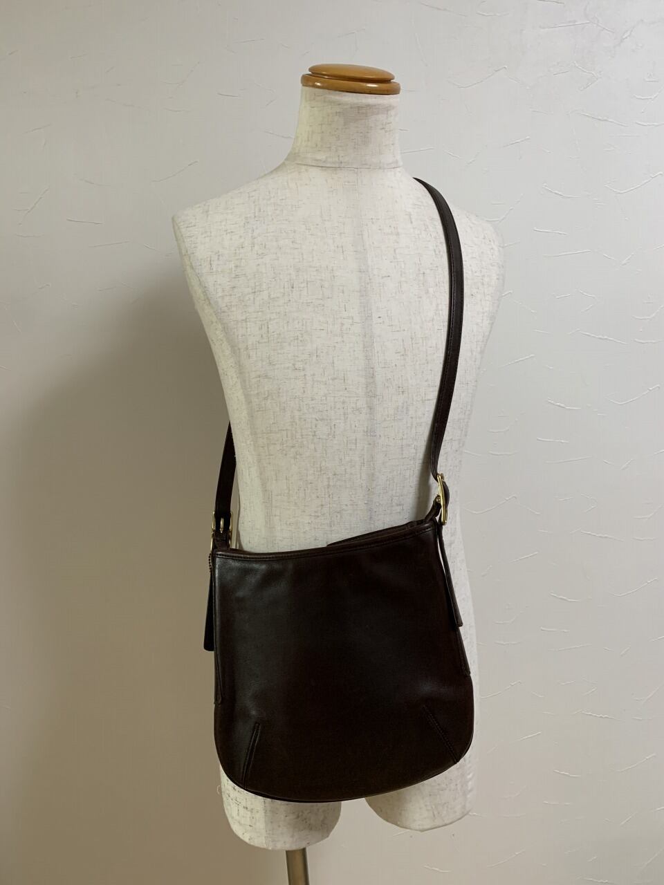 Leather Shoulder Bag "COACH"