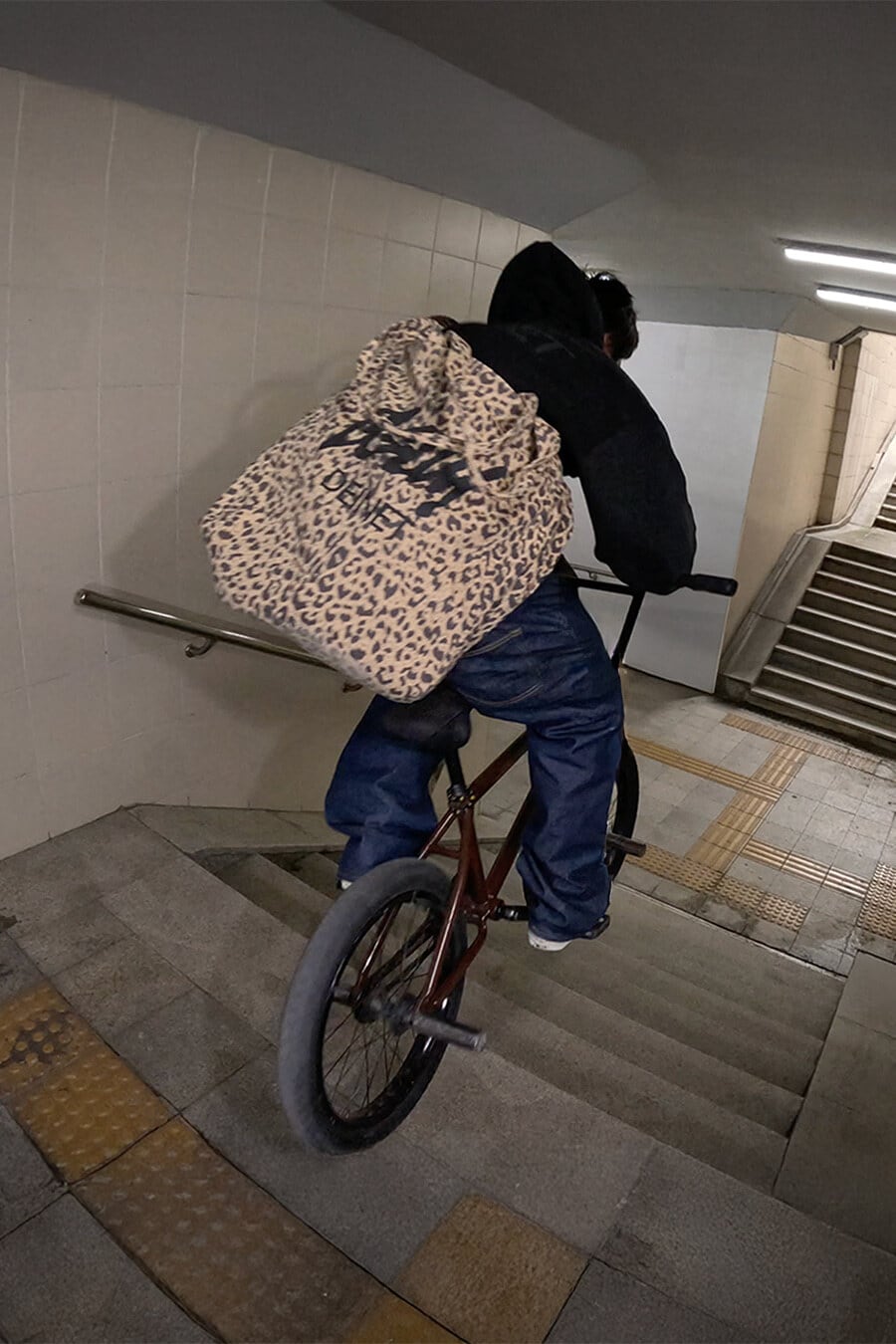 【DEINET】GGUM big eco bag DEINET - YEONJUN GGUM X DEINET Big Eco Bag | HBX - Globally