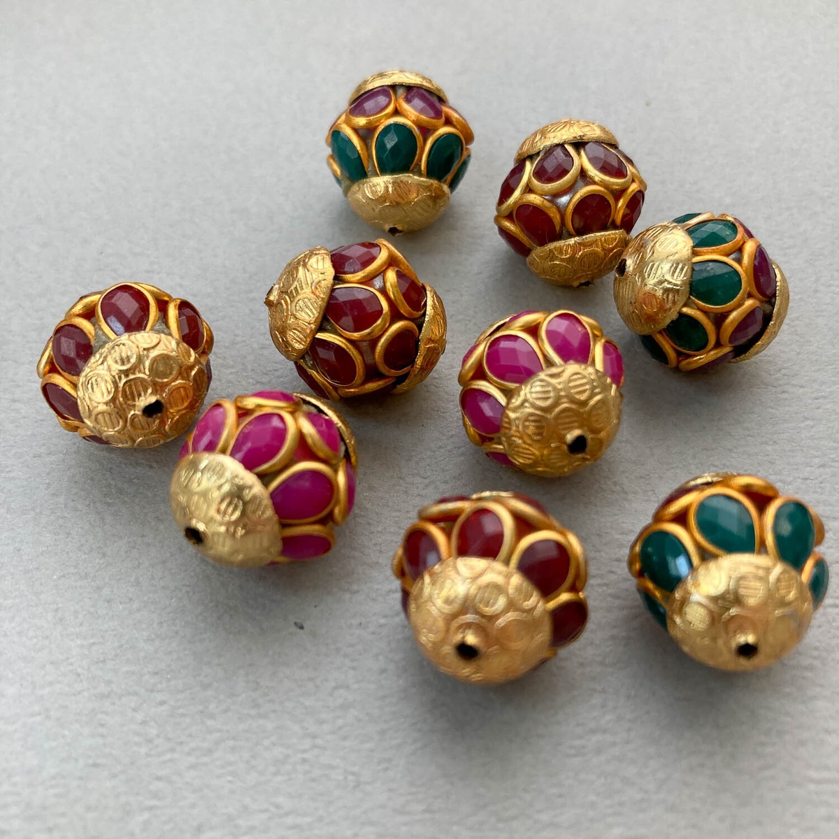 再入荷〉カラーランタン風インドビーズ | Dua-アクセサリーパーツショップ 