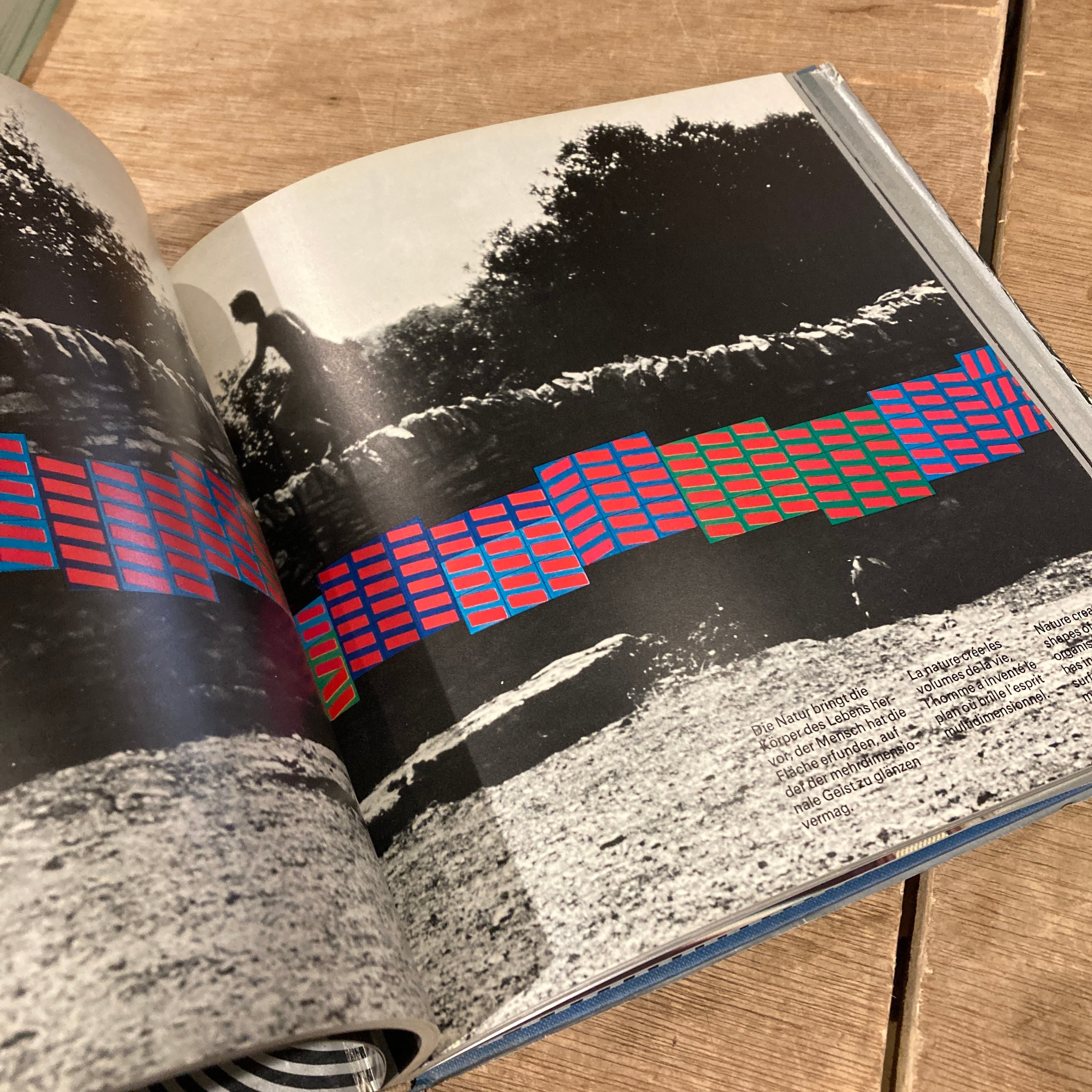 Farbwelt. Folklore planetaire. Planetary folklore / Victor