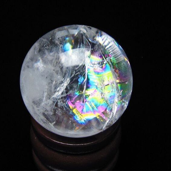 アイリスクォーツ 水晶 丸玉 虹入り 26mm スフィア 水晶玉 置物 原石 一点物 141-8499