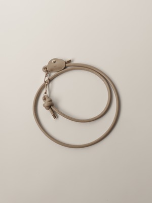 asymmetry tag（beige/long）