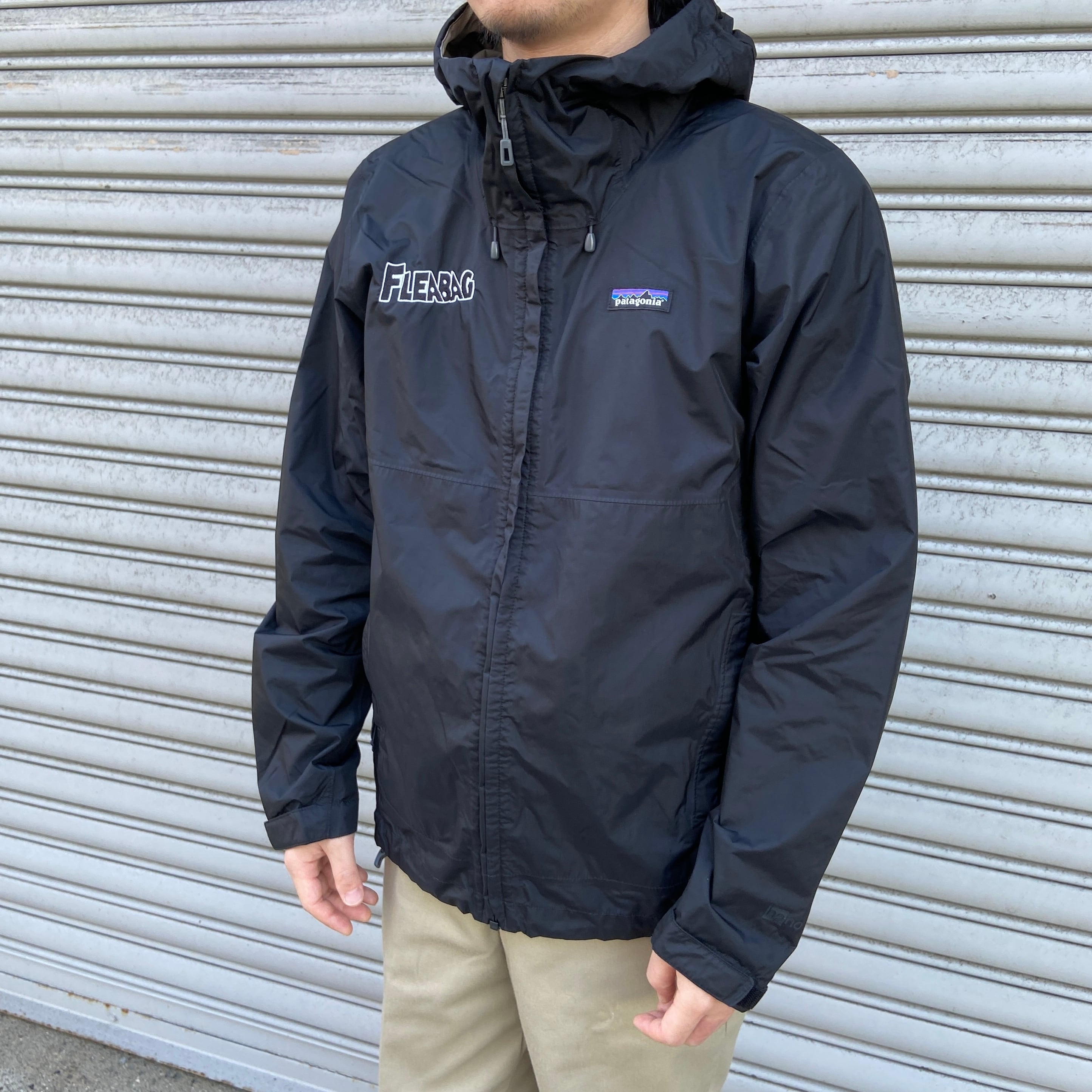 18年製 patagoniaトレントシェルジャケット ナイロン ブラック S 18年製 patagoniaトレントシェルジャケット ナイロン ブラック S