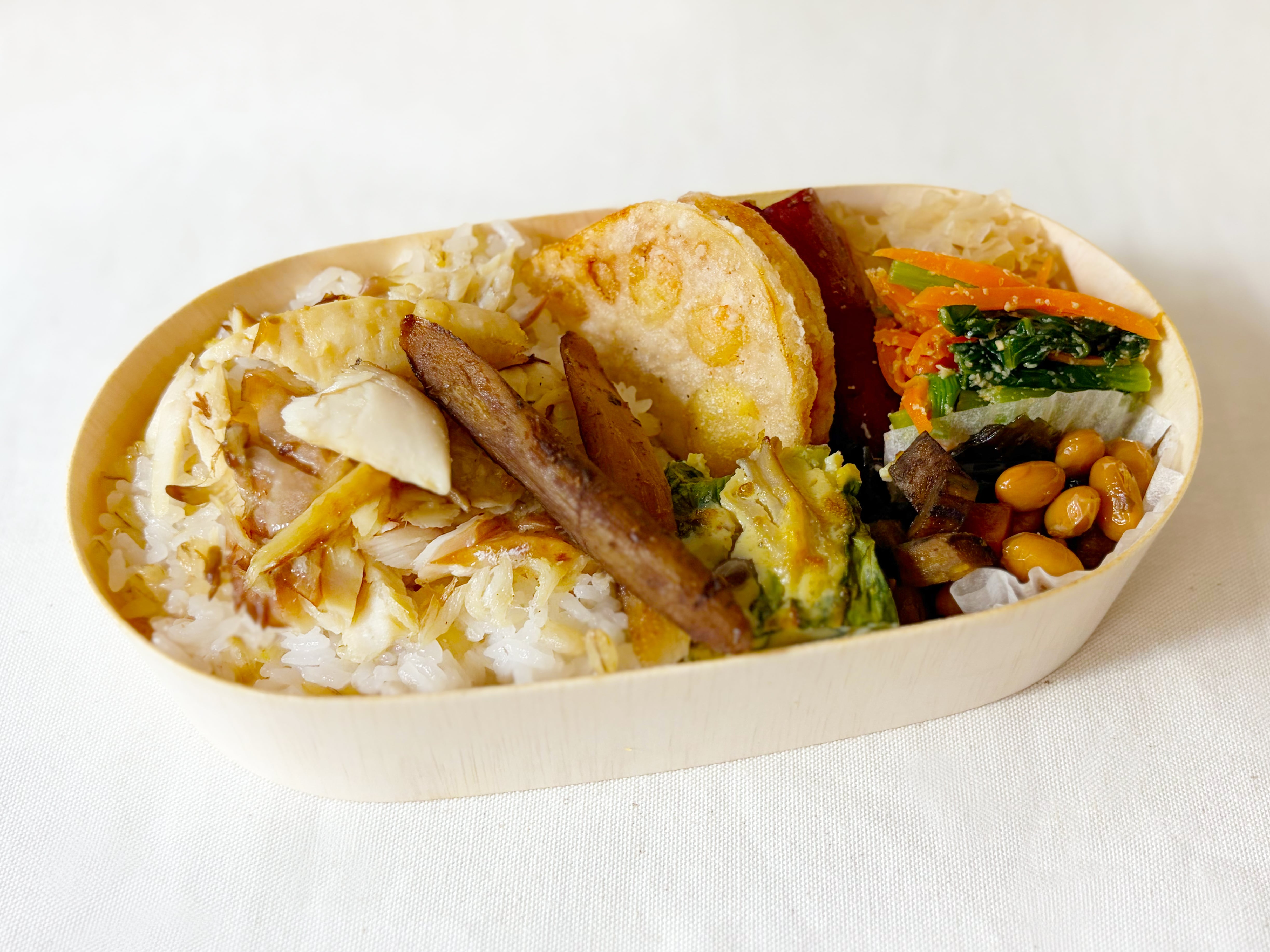 焼きサバほぐし弁当
