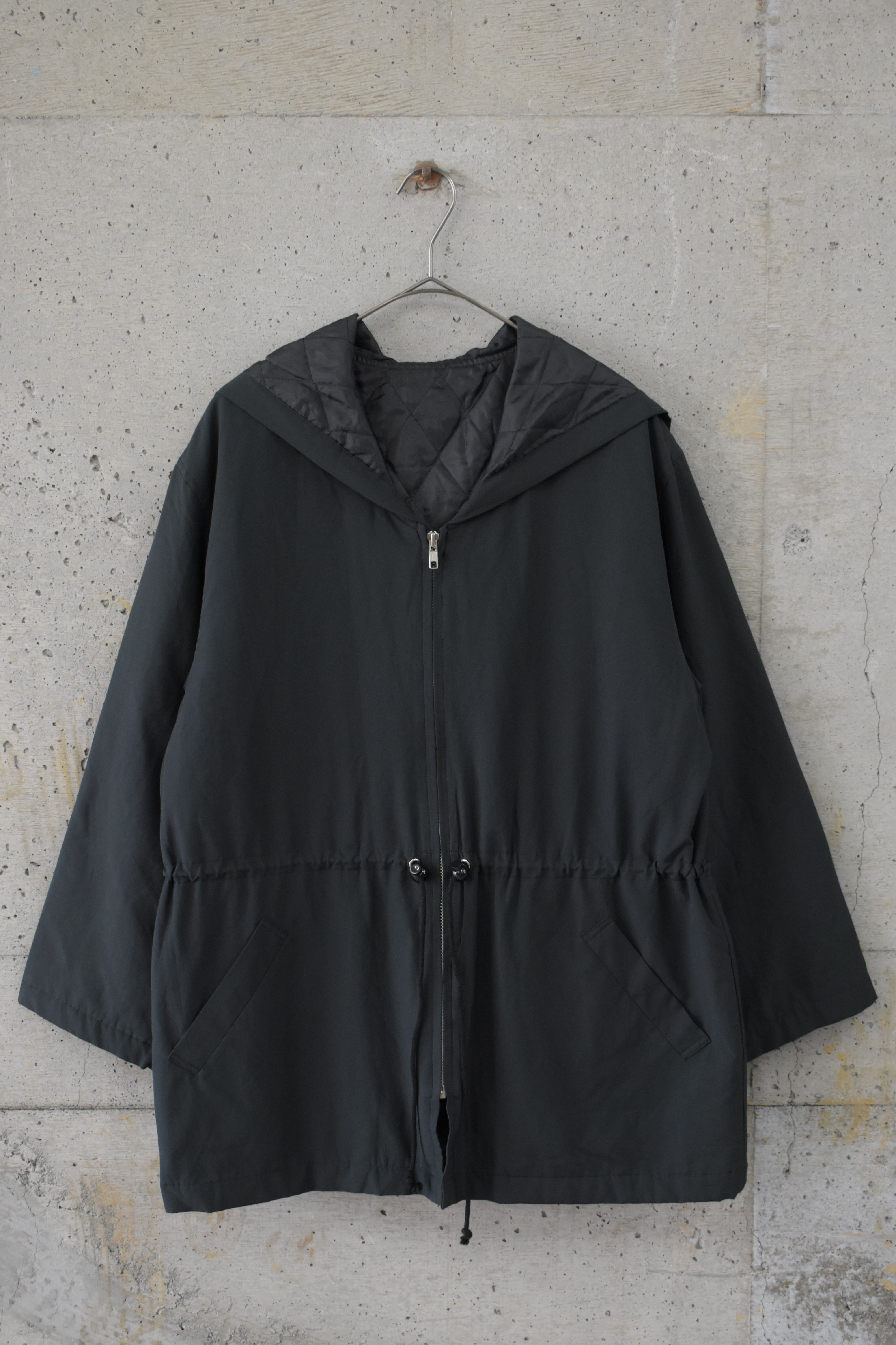 Black waist drawstring hooded jacket