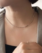 Lueur（リュール）ー 個性的に輝くフランスアンティーク ガラスビーズネックレス