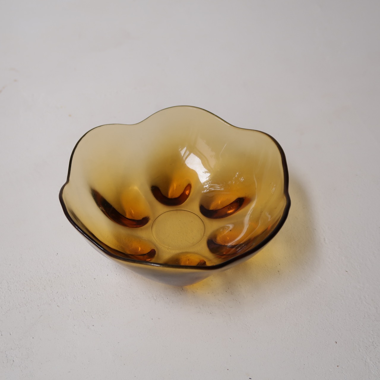 しずくが零れるようなジュエリートレイ