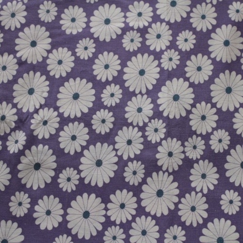 [B118]ドイツ ヴィンテージファブリック 68×50cm　紫色　マーガレット