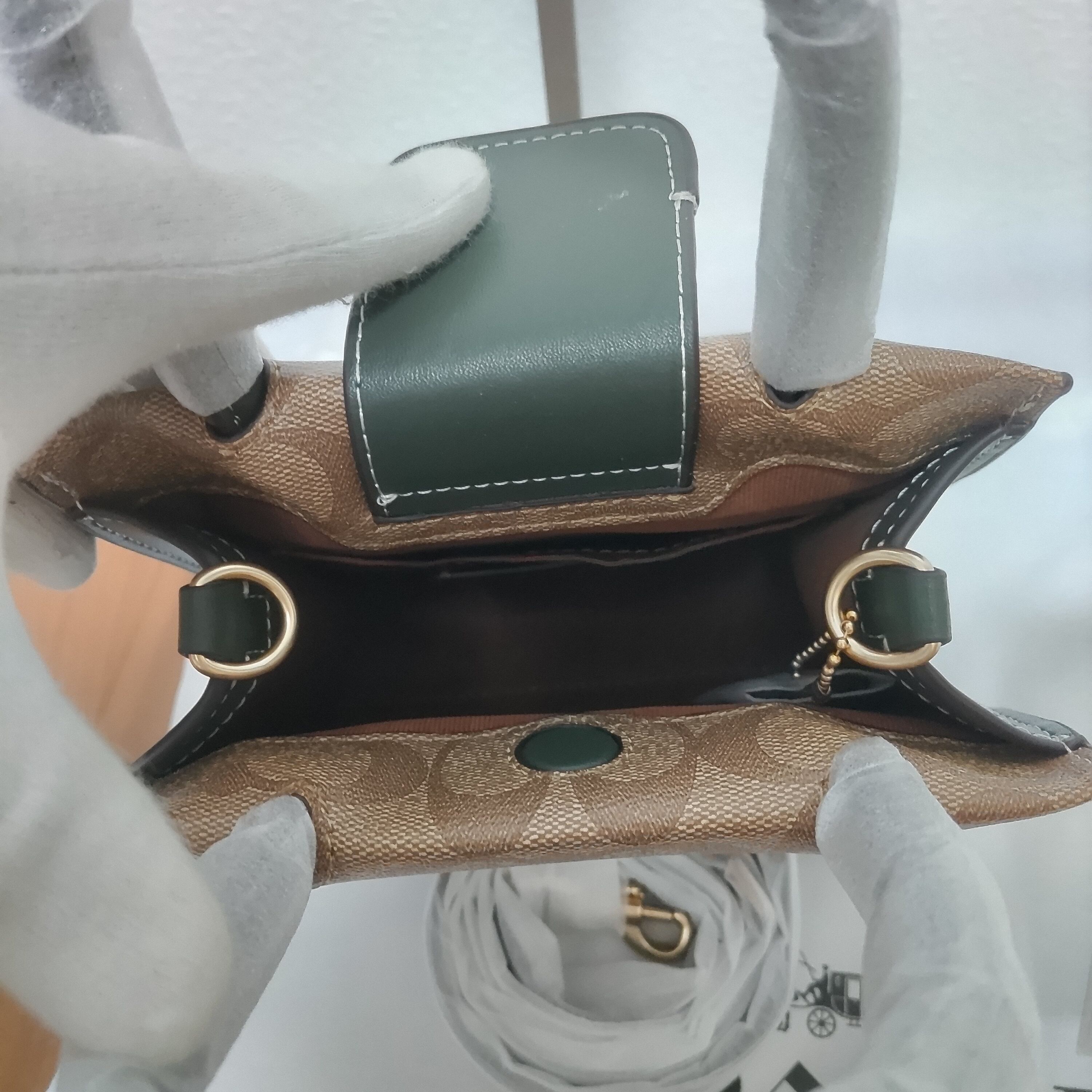 COACH コーチ ミニクロスウェア シグネチャーキャンバス 日本未入荷  