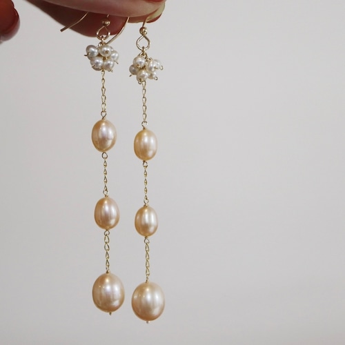 Angel's pearl chain earrings/peach orange