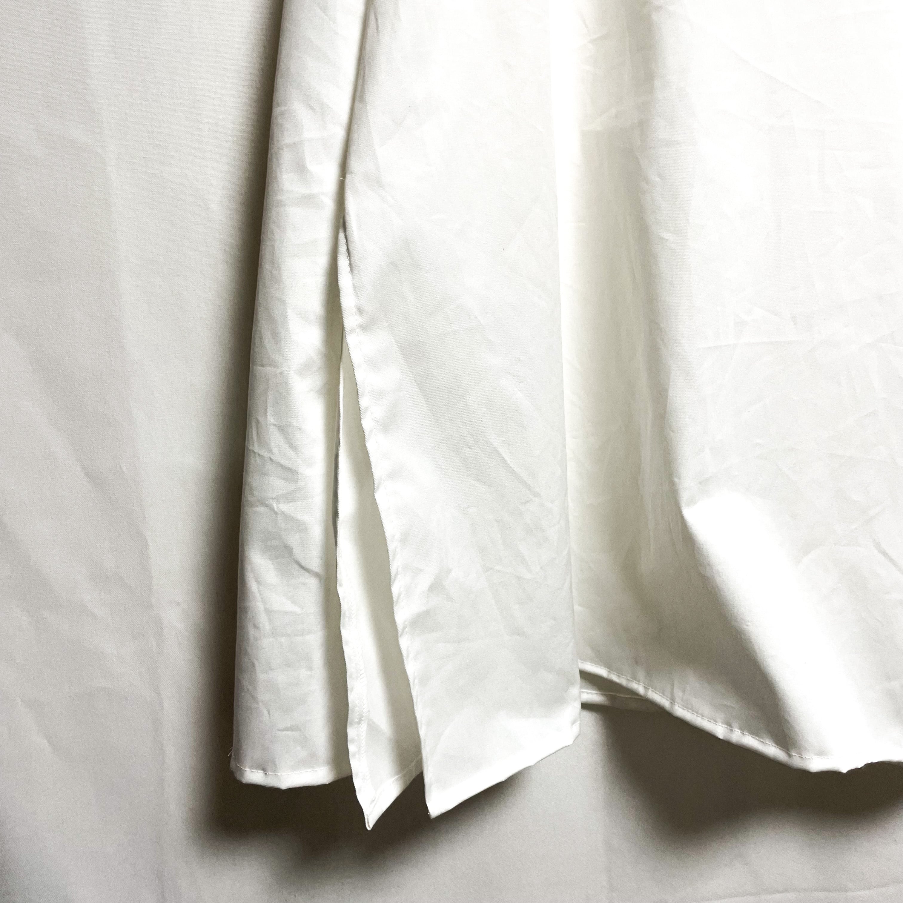 トップス Unfinished SympathySupreme  White UNFINISHED 2wayアシンメトリーホワイトトップス | UNFINISHED