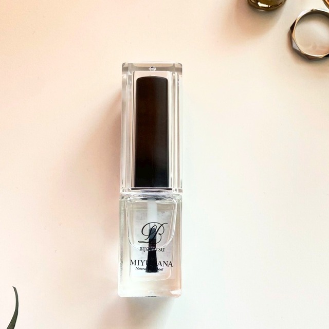 モイスチャーネイルオイル