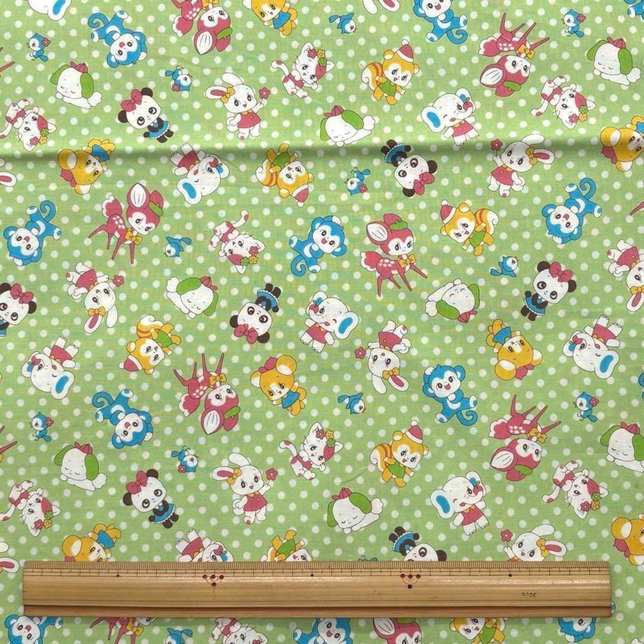 Cdr533-1◆50cm◆S◆綿 100%シャーティング生地◆レトロ柄