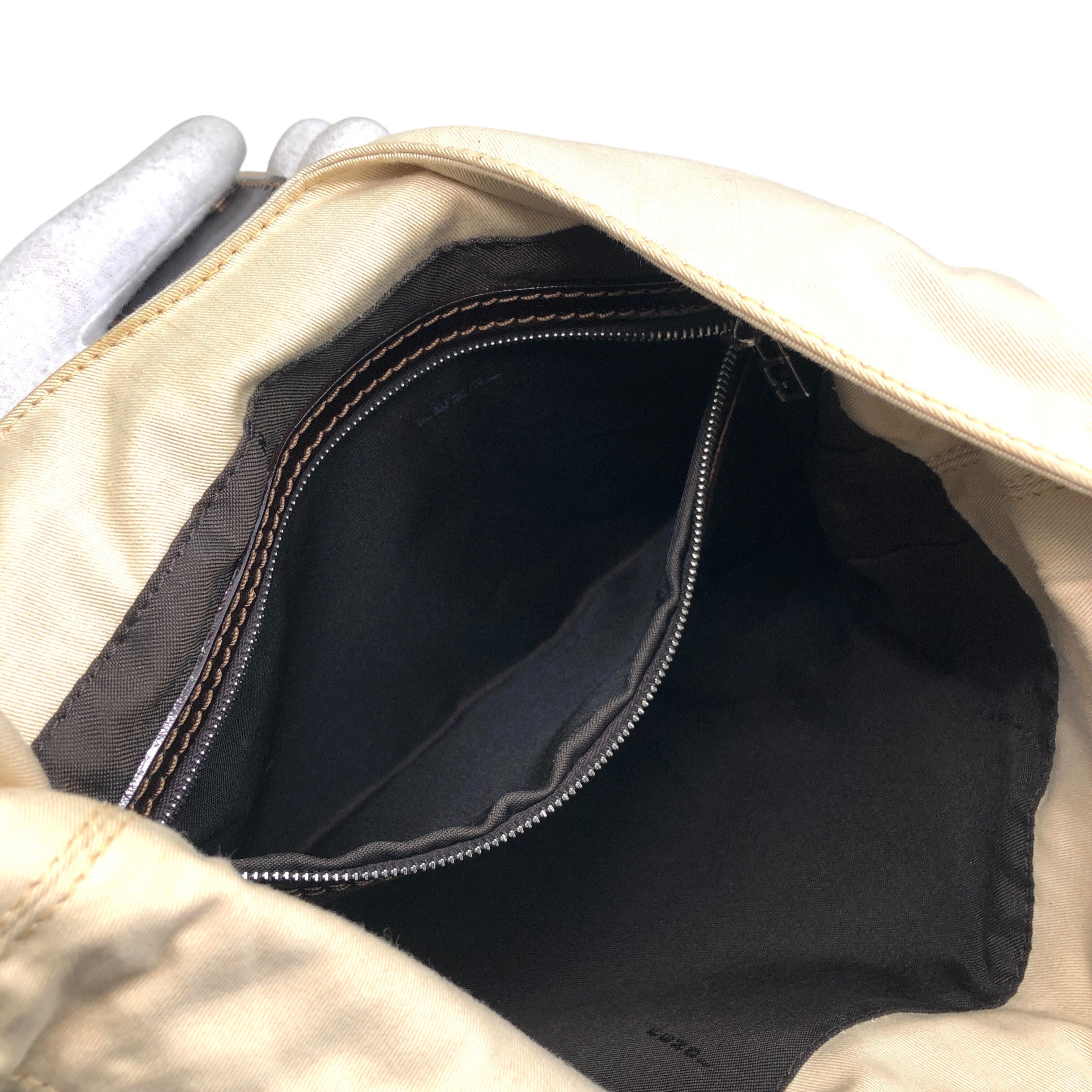 FENDI フェンディ ショルダーバッグ ベージュ FFロゴ キャンバス