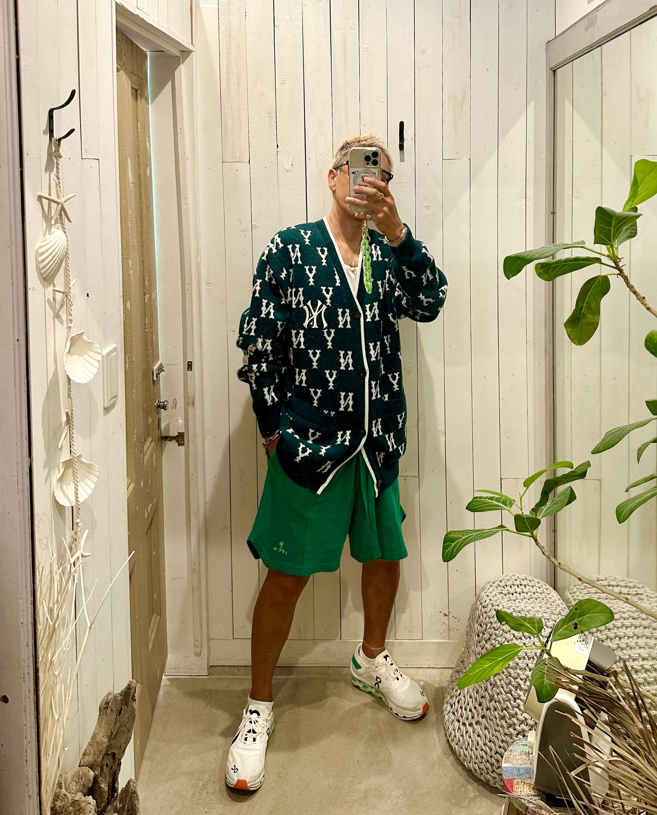 MLB ユニセックス総柄カーディガン¥32,000+tax(¥35200)