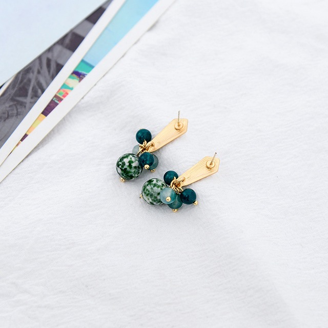 エメラルドグリーン風　パール付き　クリアストーン　天然石風ストーン　葡萄モチーフ　ゆらゆら