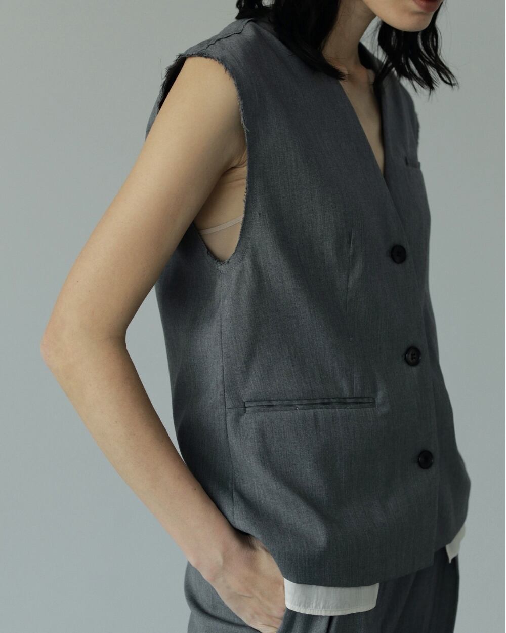 anuke アンヌーク Cutoff Twill Vest 62410101 | ANERCA & L.I.V
