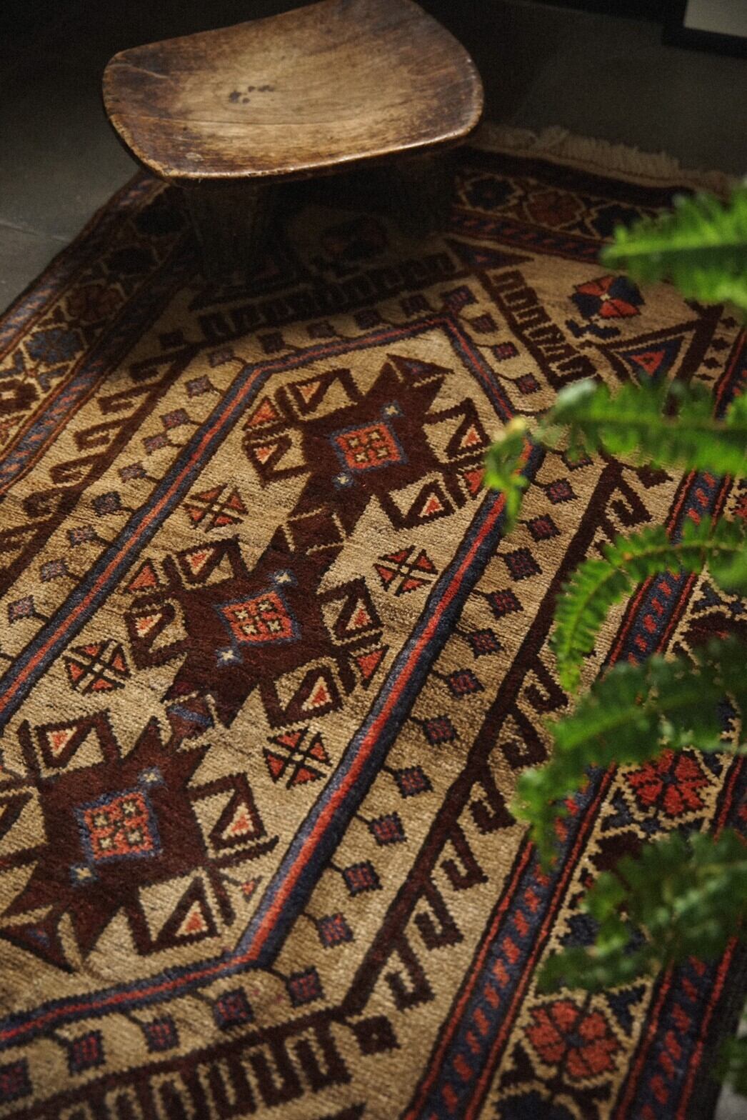 663-Vintage Baluch rug