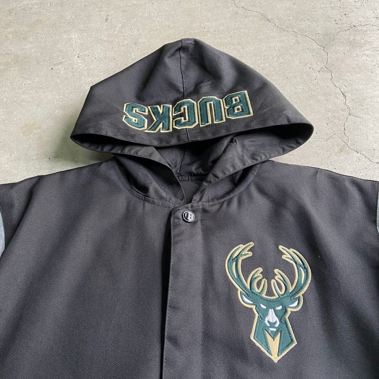 OFFICIAL NBA milwaukee bucks ミルウォーキー・バックス リバーシブル ...