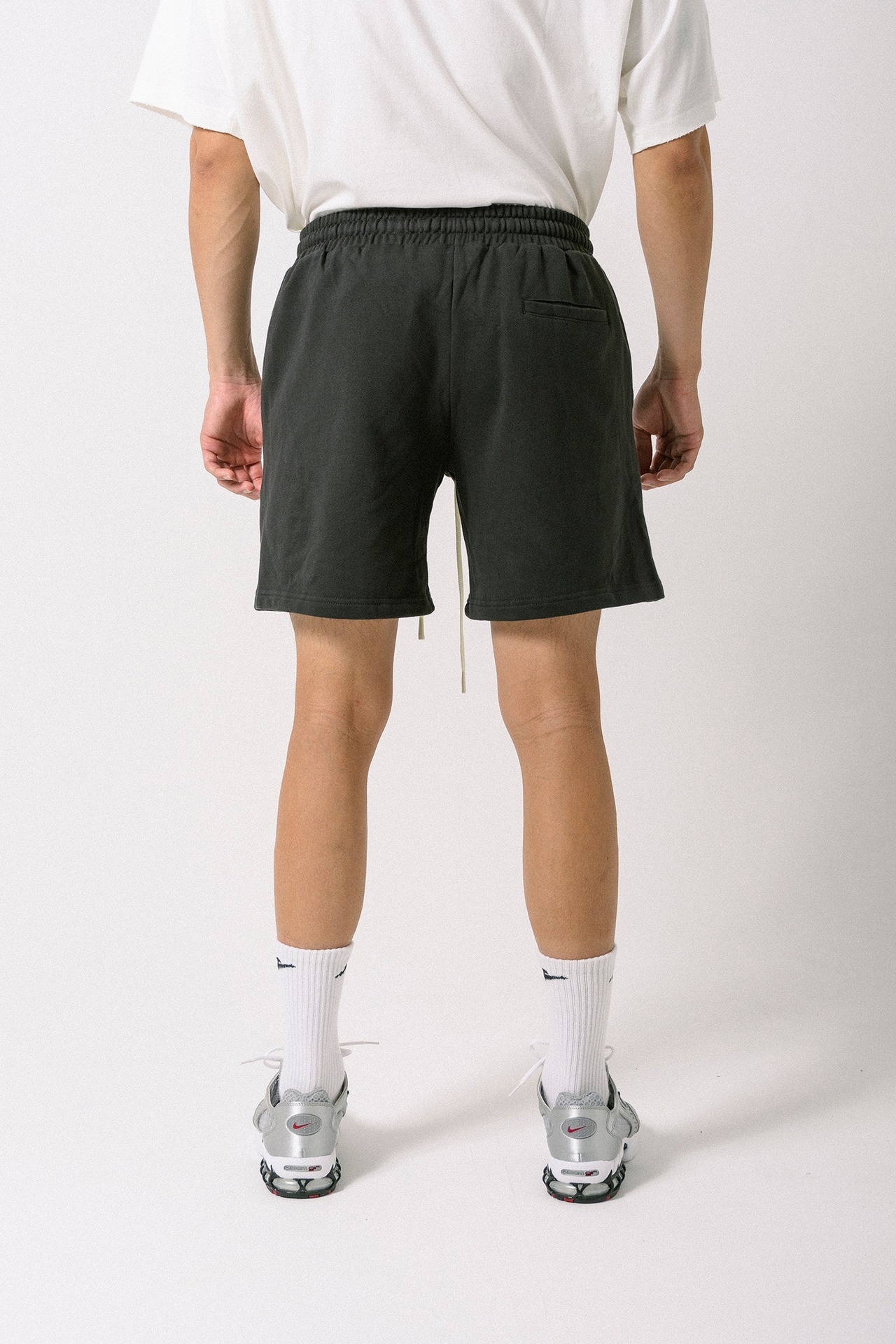 スウェットショーツ　ブラック3