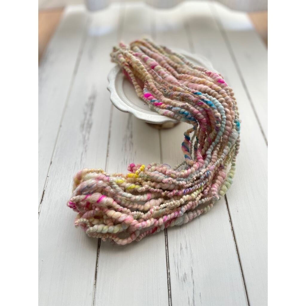 アートヤーン  手紡ぎ糸【22-0108】