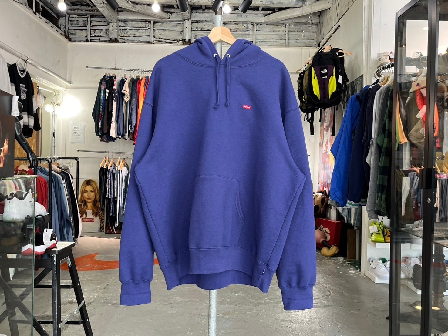 Supreme SMALL BOX HOODED SWEATSHIRT WASHED NAVY XL 09229 | BRAND  