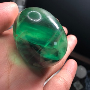 48 濃いグリーン フローライト卵