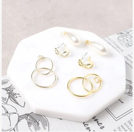 付け替えピアス