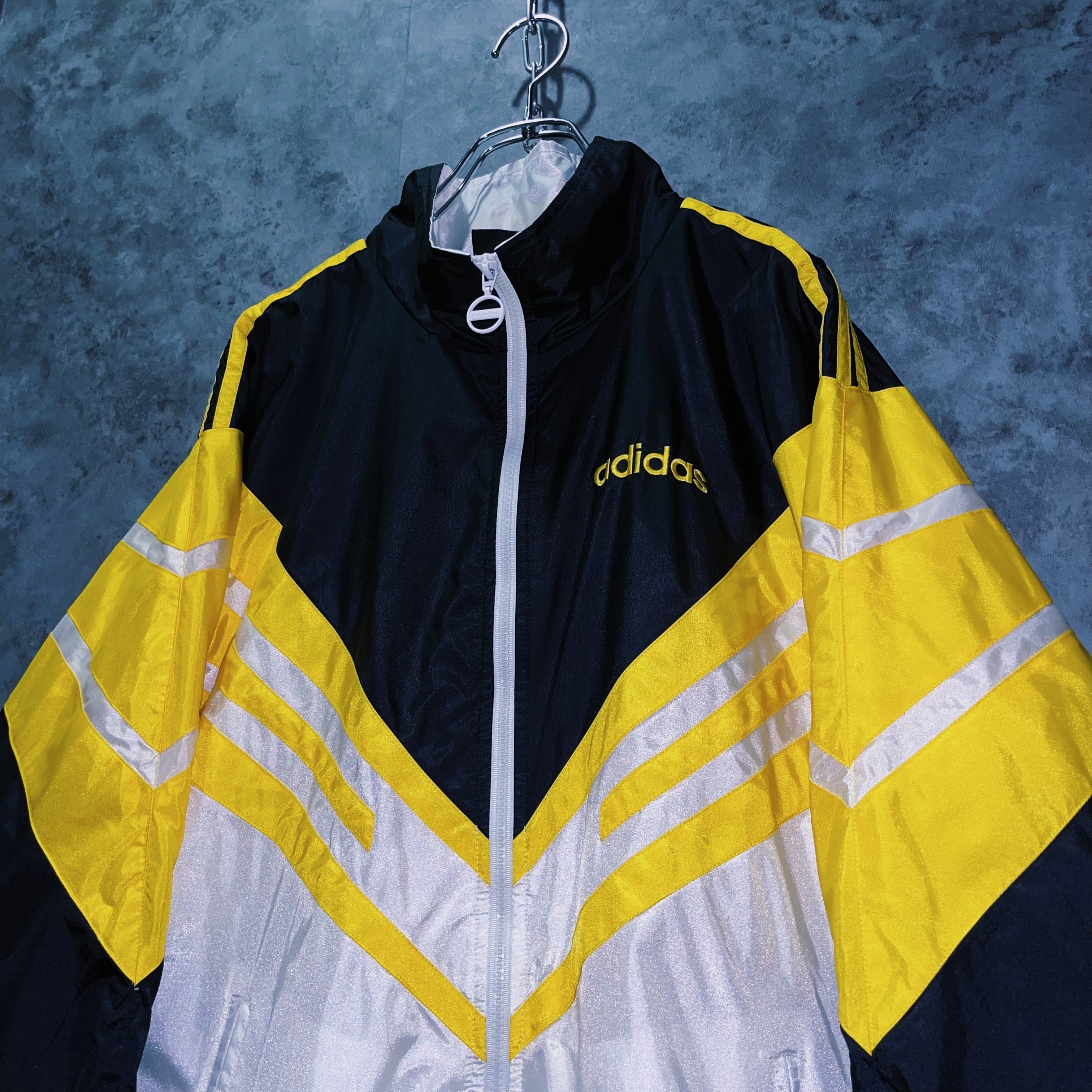 doppio】90's vintage “adidas” switching color design Nylon track