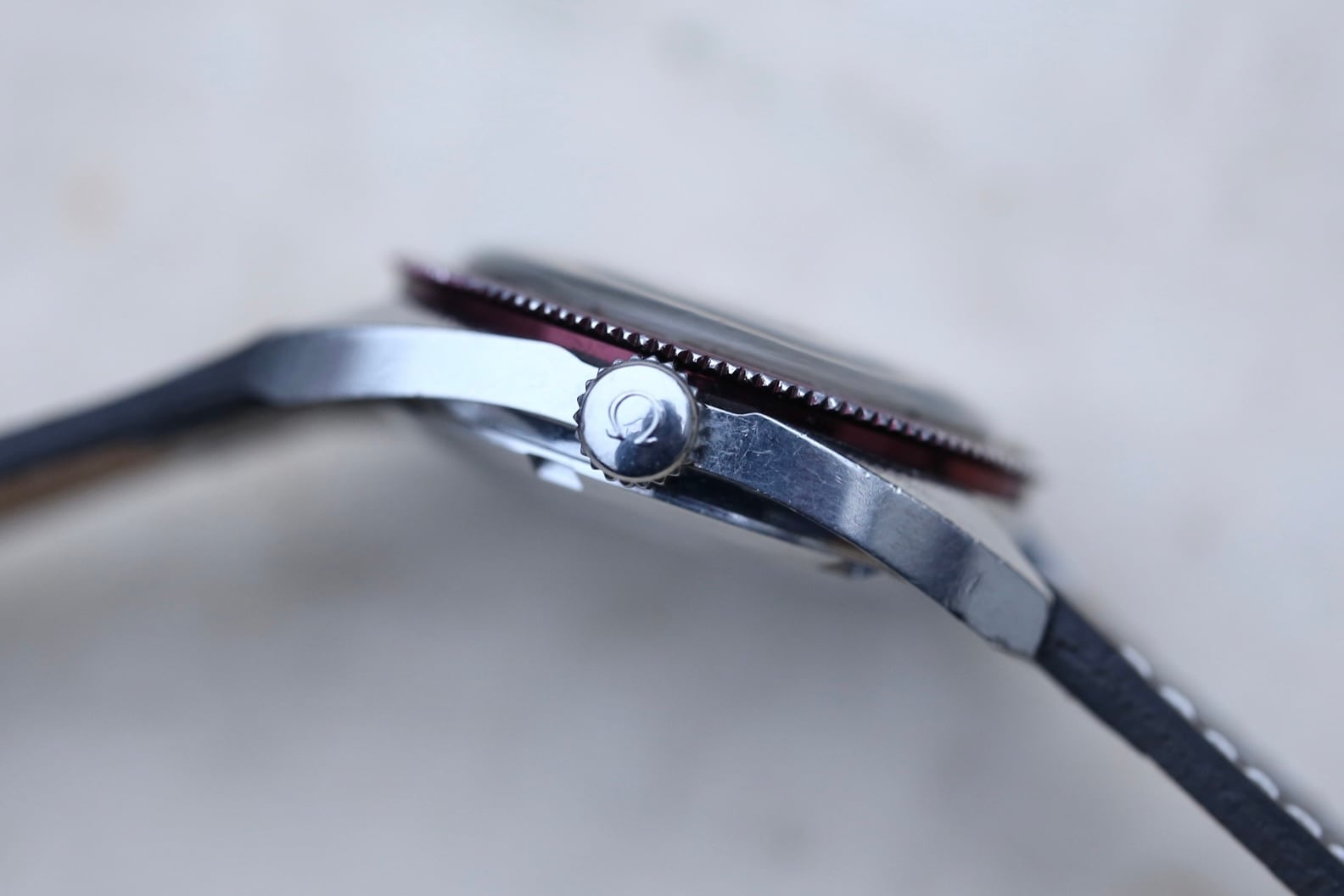 OMEGA】 1970 オメガ シーマスター120 ボーイズ レッド エイジング