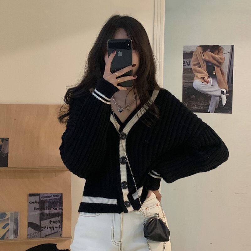 スプリングオータムスタイルルーズショートセーター レディーススタンダードVネックカラーニットカーディガンジャケット ロング レトロ 春物 秋物 スーパーモール69599041446