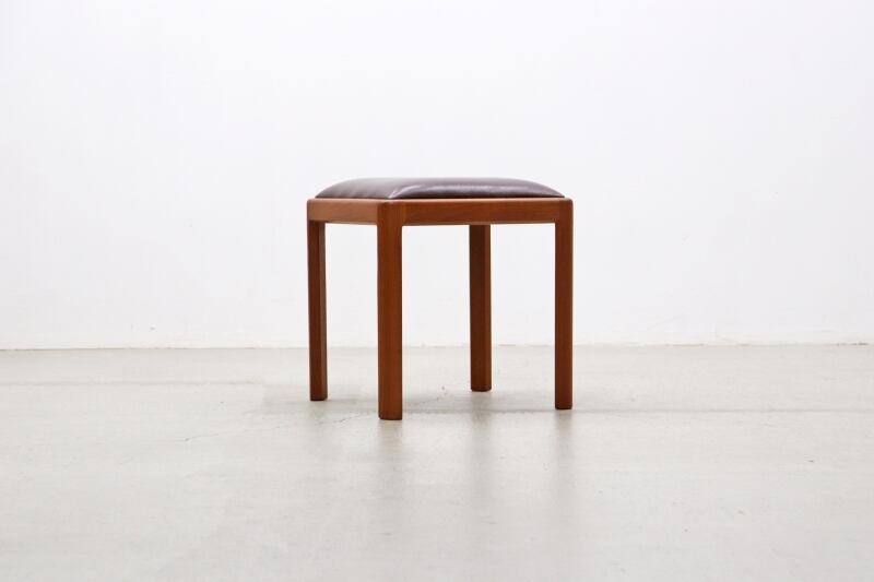 北欧　ビンテージ　チーク　スツール  本革 北欧 ビンテージ チーク スツール 本革