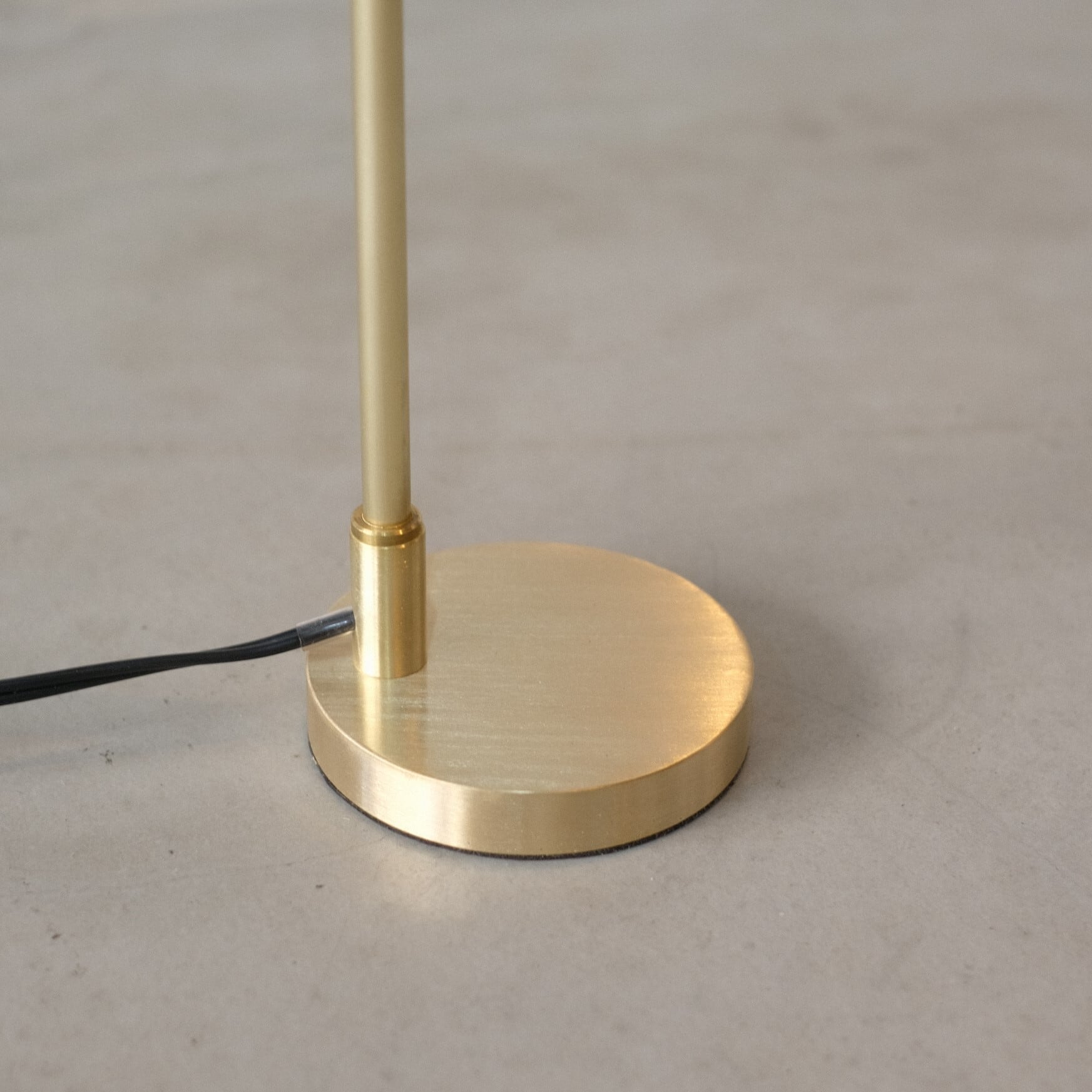 BRASS STAND LAMP | WEST VILLAGE TOKYO