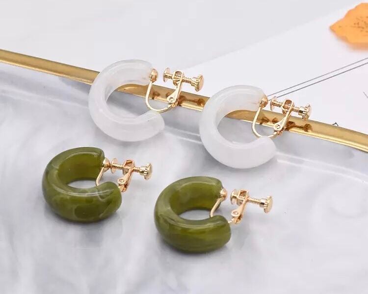 グラビティイヤリング