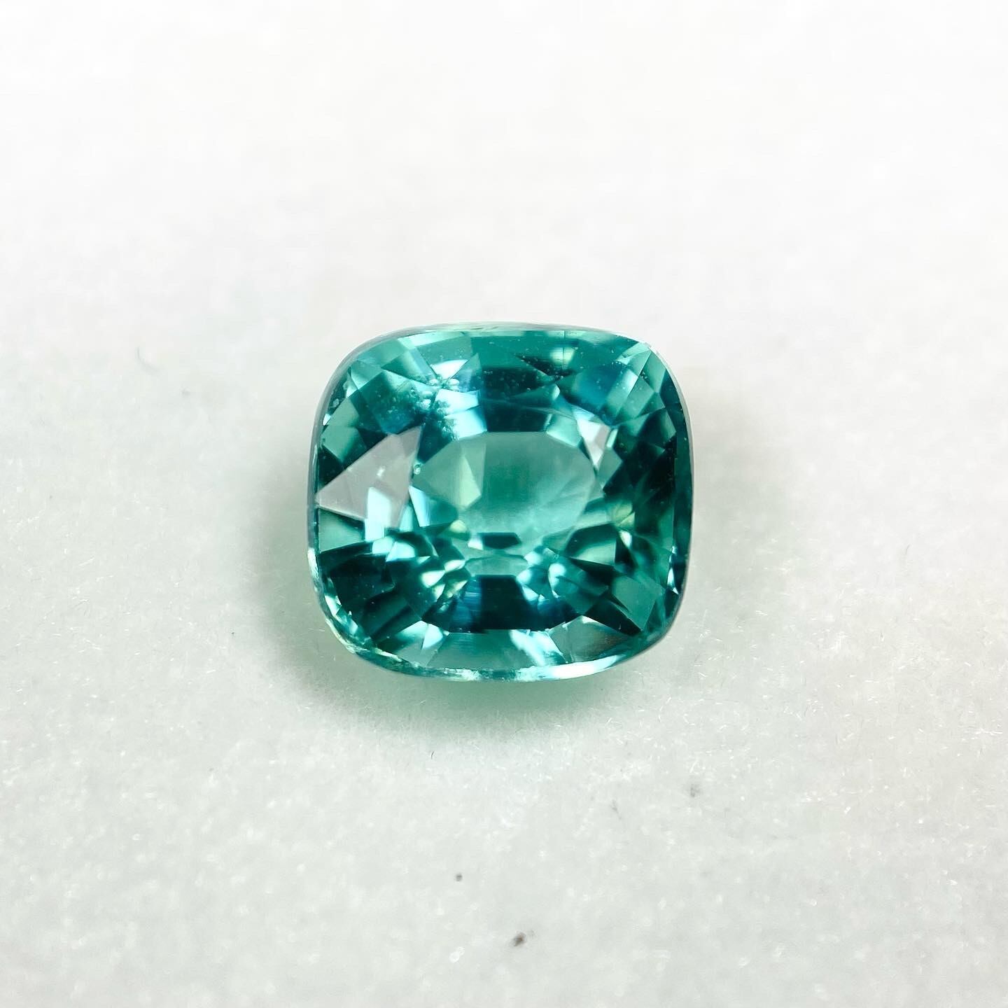 どこまでもみずみずしいトルマリン