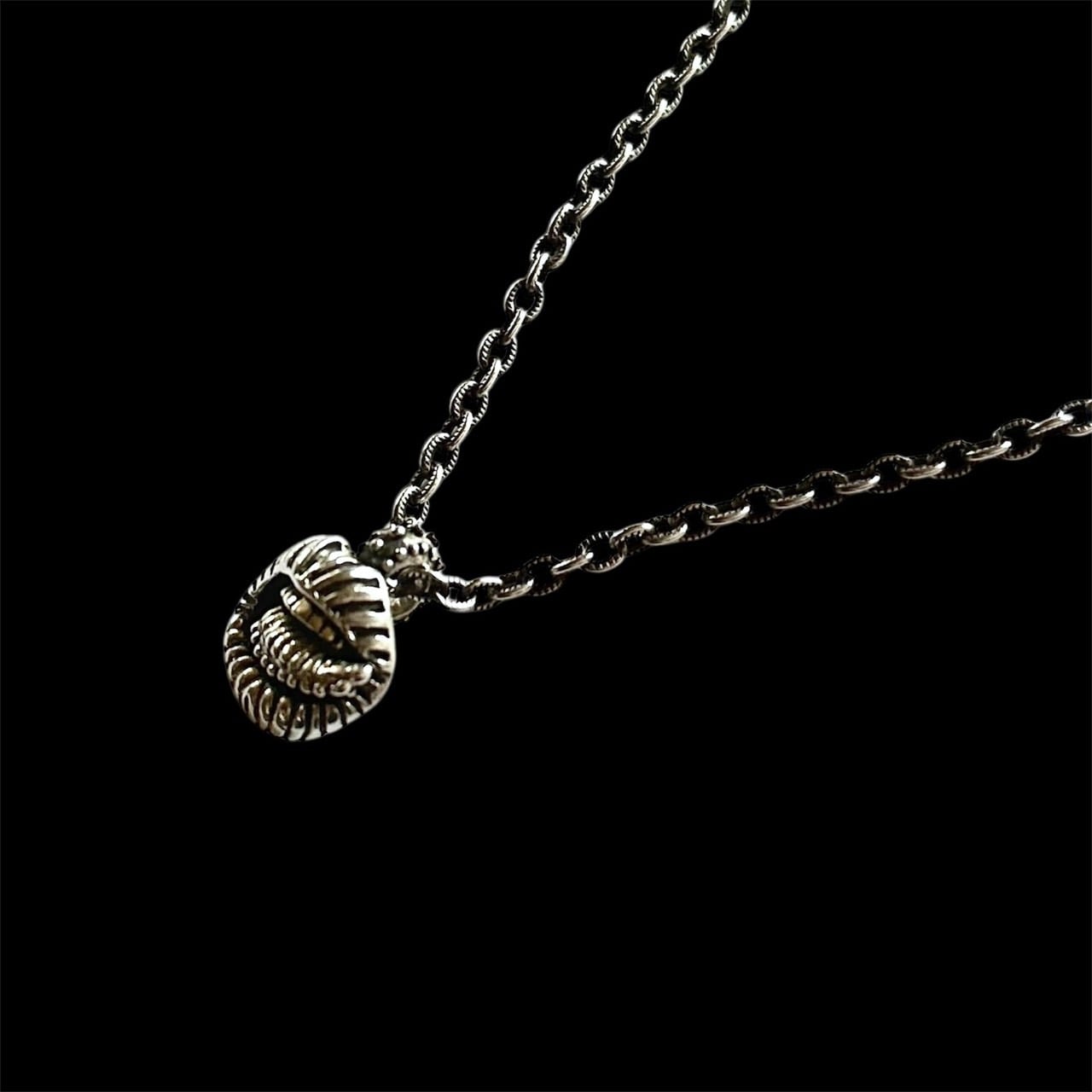 CALEE / MOON ROLL SILVER PIERCE | WHISKER