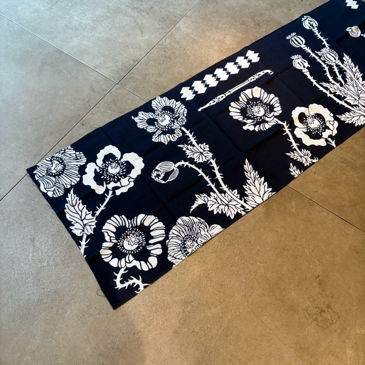 TENUGUI VERSION 伝統工芸 手ぬぐい 悪の華 NAVY BLACK