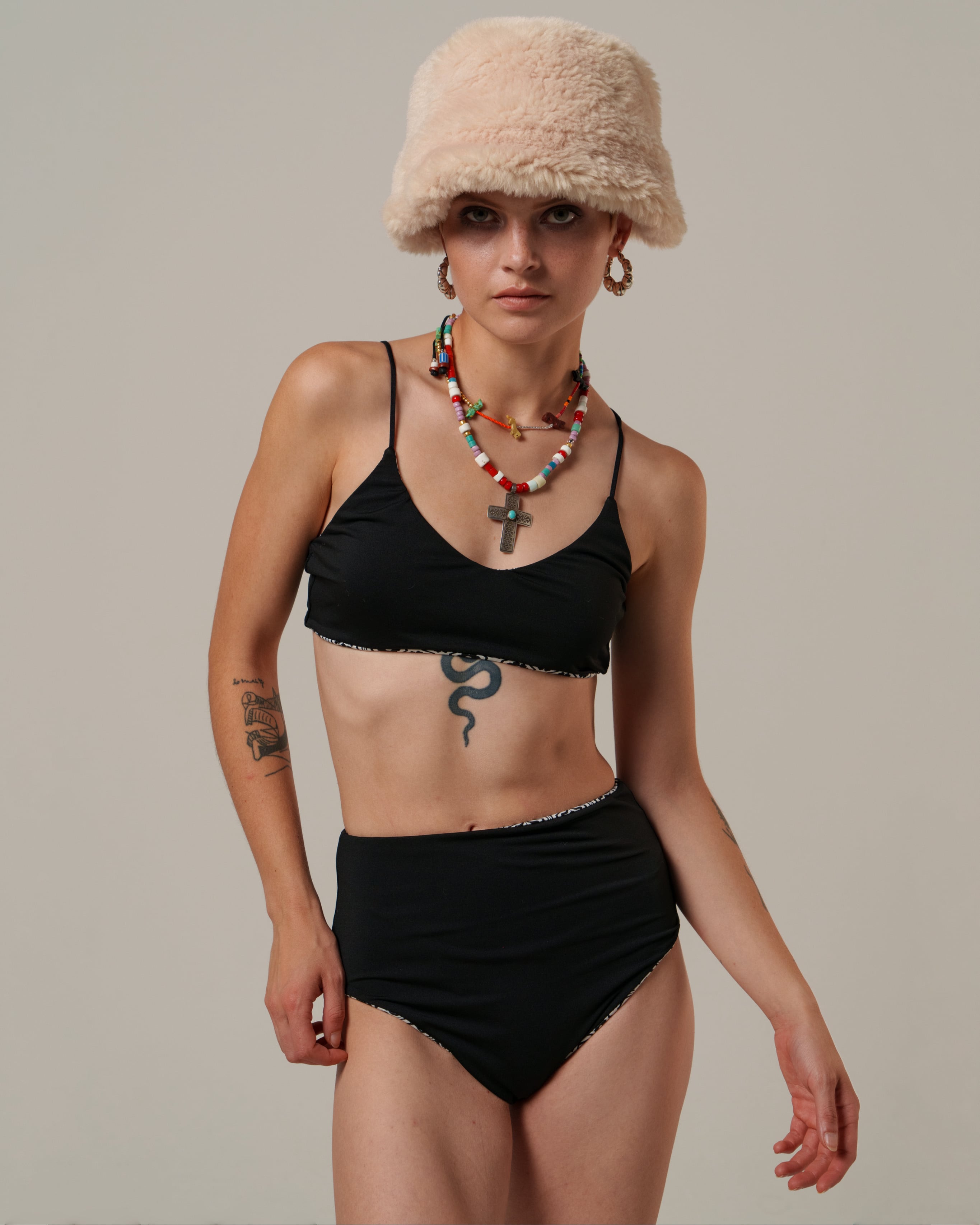 Geometry】Trinity Everwear | AMBERGLEAM