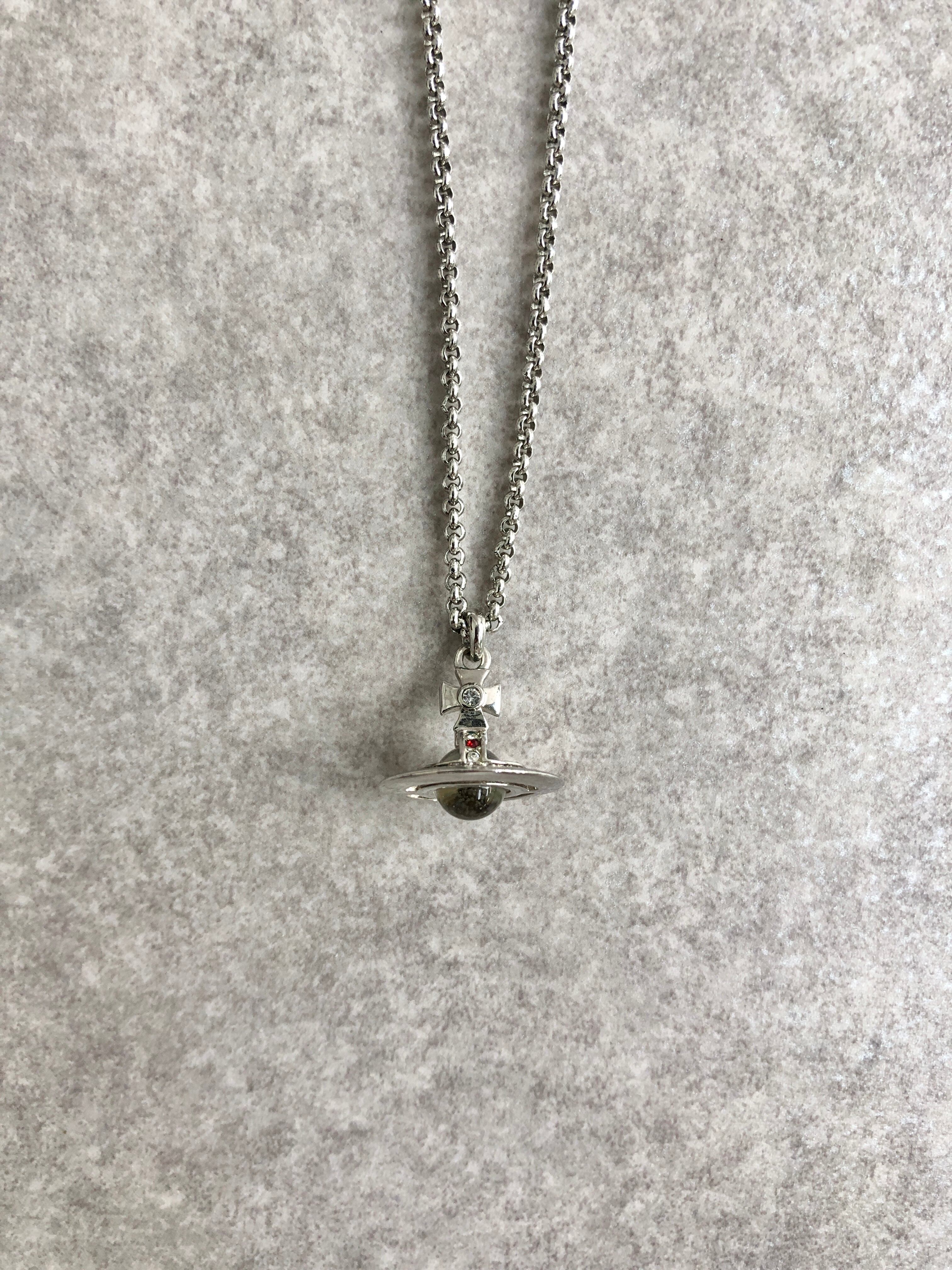 Vivienne Westwood ヴィヴィアンウエストウッド ネックレス オーブ