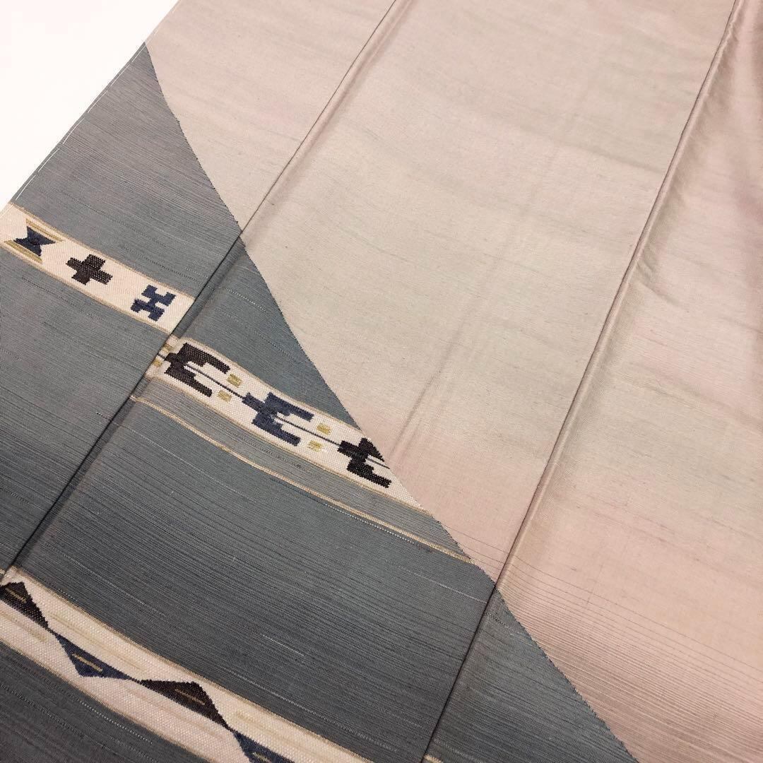 付下げ 聚蚕紬 野蚕 抽象模様 灰桜色 しつけ糸 ガード加工 K-3277  