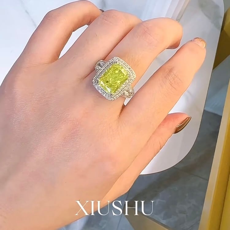 オリーブグリーン ライムグリーン 高炭素ダイヤモンド キラキラ