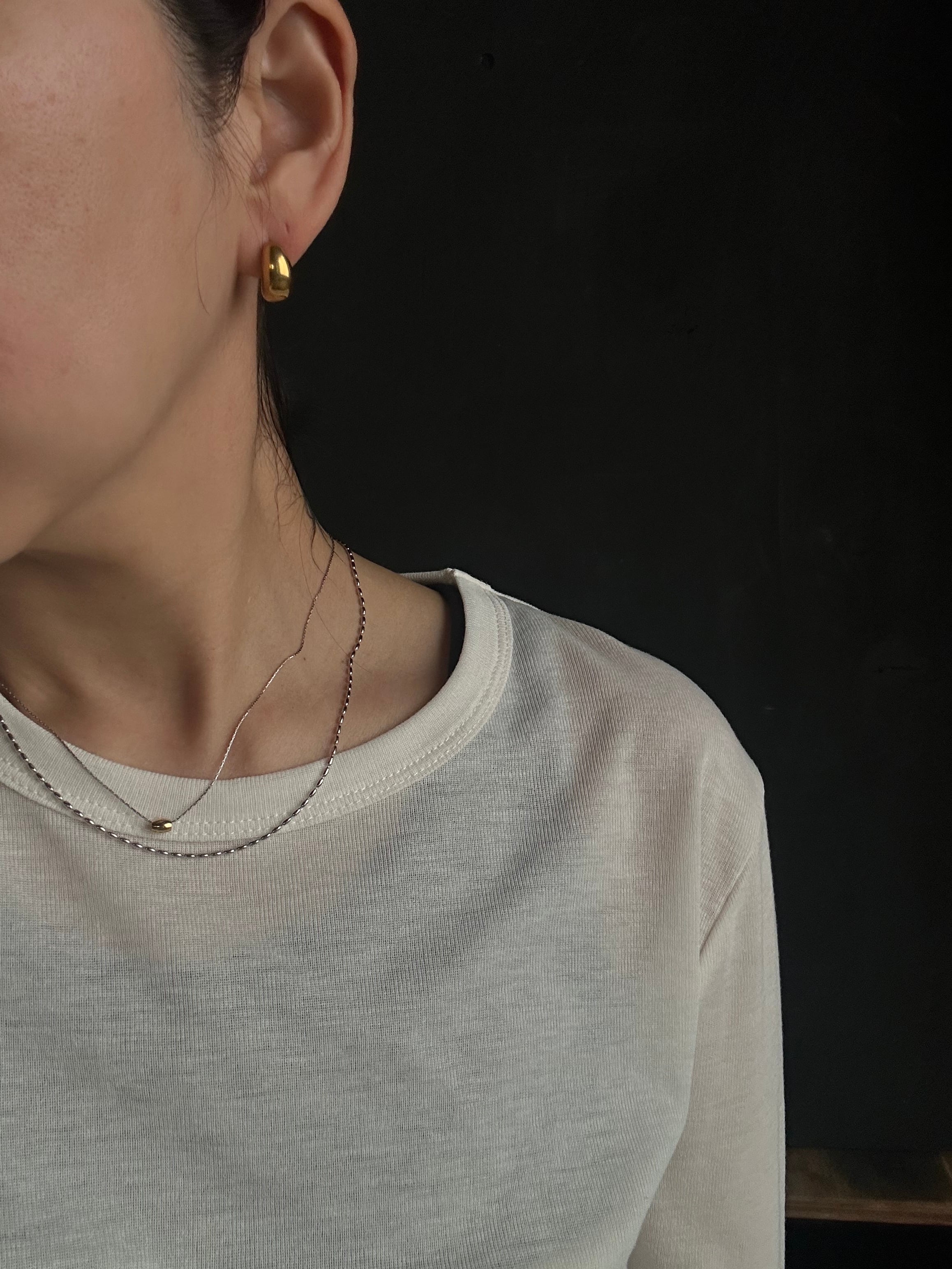 thin necklace