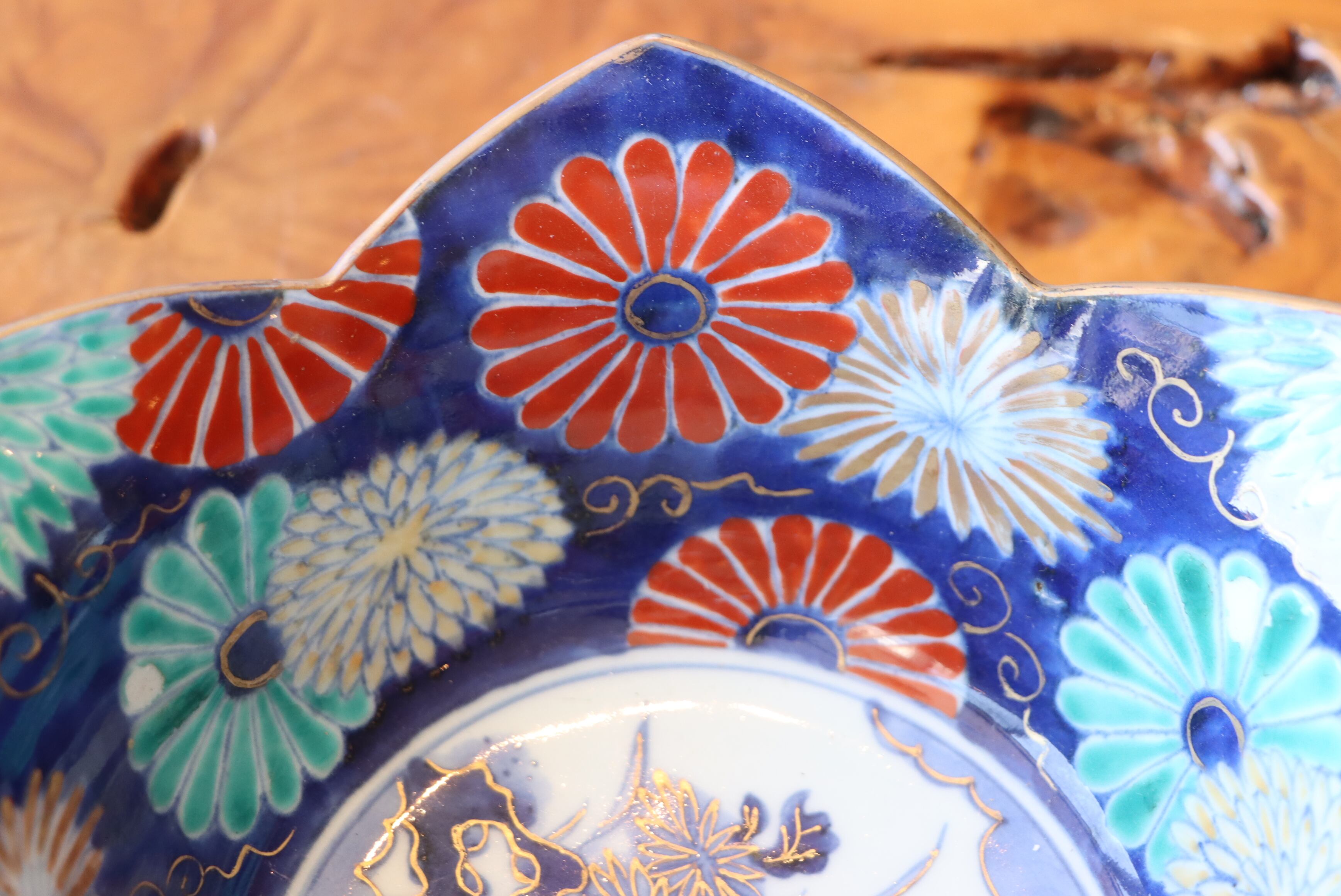 鉢 花形 伊万里焼 色絵 花文 | (有)新原美術